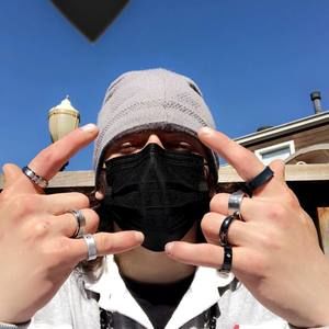 Meet your Posher, Brandon